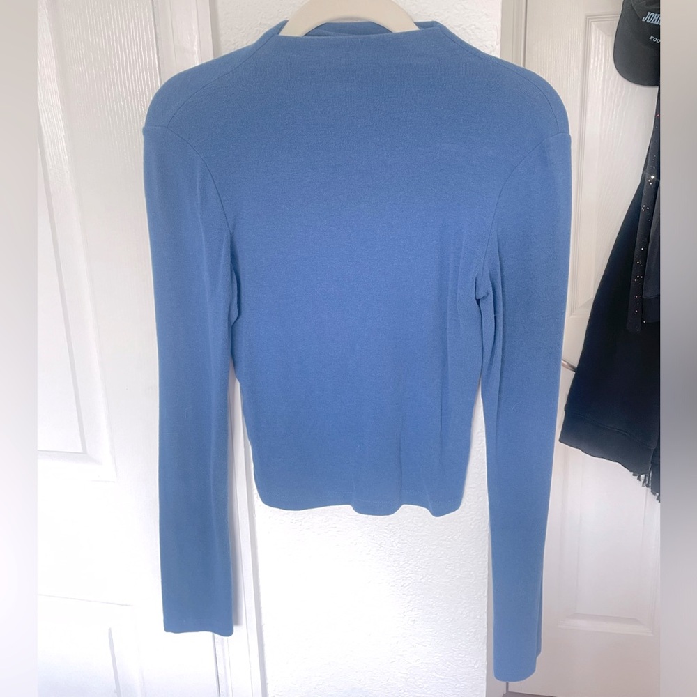 Mock neck crop top long sleeve
